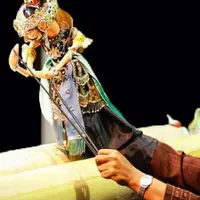 Kreativitas tanpa batas, ternyata banyak orang yang melukis karikatur Asep Sunandar Sunarya di Instagram. | via: infobandung.co.id