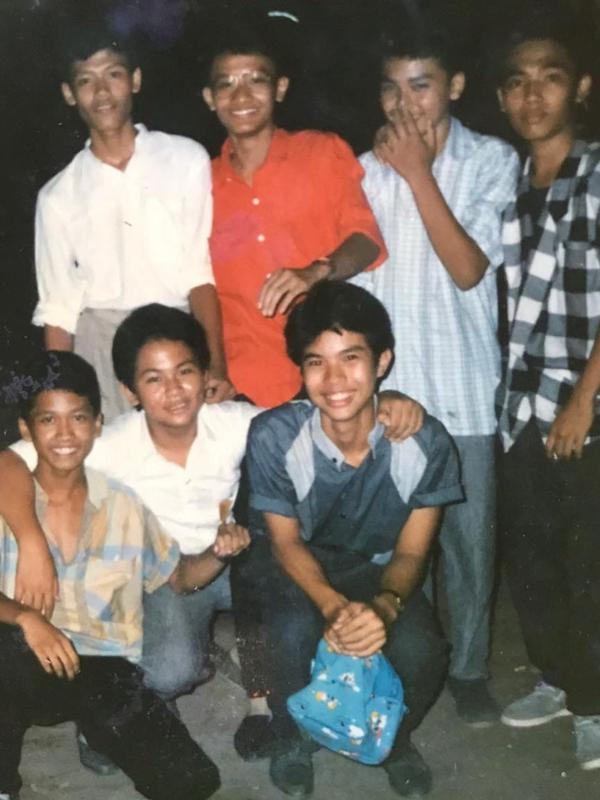Potret Lawas Ahmad Dhani Bersama Teman (Sumber: Instagram/ahmaddhaniofficial)