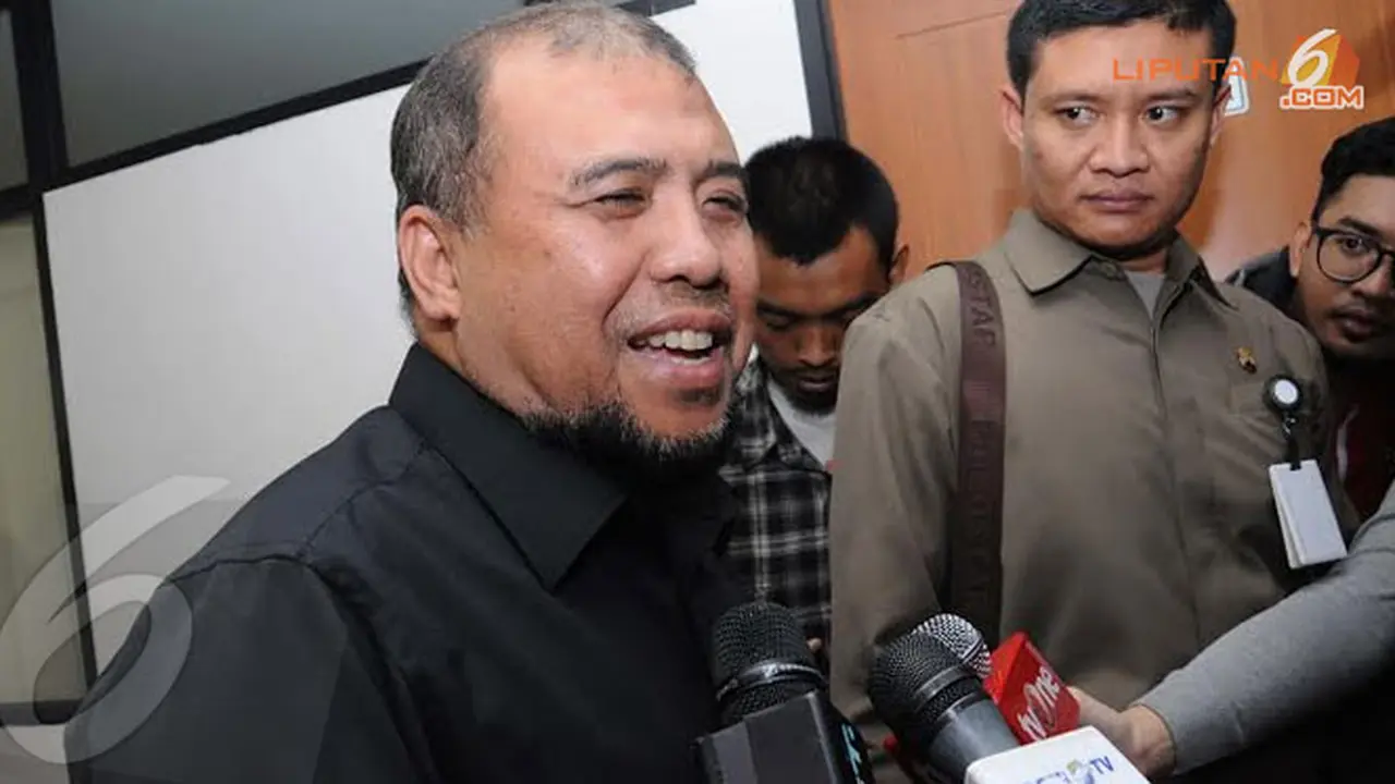 Hakim Konstitusi Patrialis Akbar