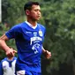 Striker Persib, Muchlis Hadi Ning Syaifulloh. (Bola.com/Muhammad Ginanjar)