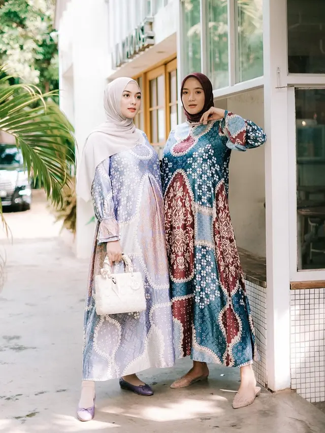 7 Potret Citra Kirana dan Erica Putri saat Pakai Baju Kembar, Curi Perhatian
