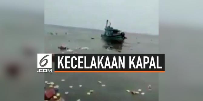 VIDEO: Kapal Sembako Terhantam Ombak, Tidak Ada Korban Jiwa
