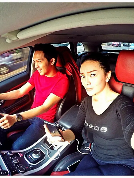 Sebagai kekasih, ia ingin selalu memberikan support disaat pasangannya sedang mendapatkan masalah. (Instagram/Arief_fitriansah)