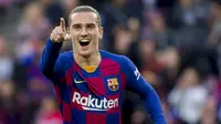 7. Antoine Griezmann - Barcelona tak segan-segan menggelontorkan dana besar untuk kembali berjaya di Eropa. Untuk mewujudkan itu pada awal musim 2019/2020 Barca memboyong Griezmann dari Atletico Madrid dengan harga 120 juta euro. (AP/Joan Monfort)