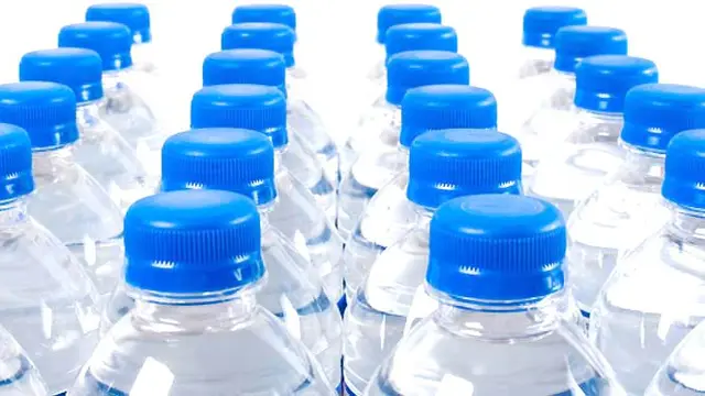 air-minum-kemasan-140118b.jpg