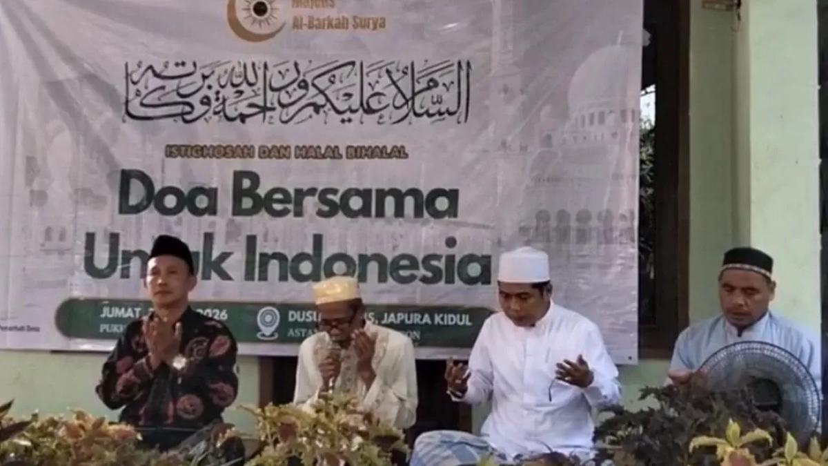 Ratusan Warga Ikuti Istigasah di Cirebon, Panjatkan Doa untuk Indonesia