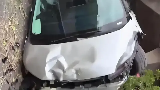 Kerusakan Ringsek Area Depan MPV Listrik Xpeng X9