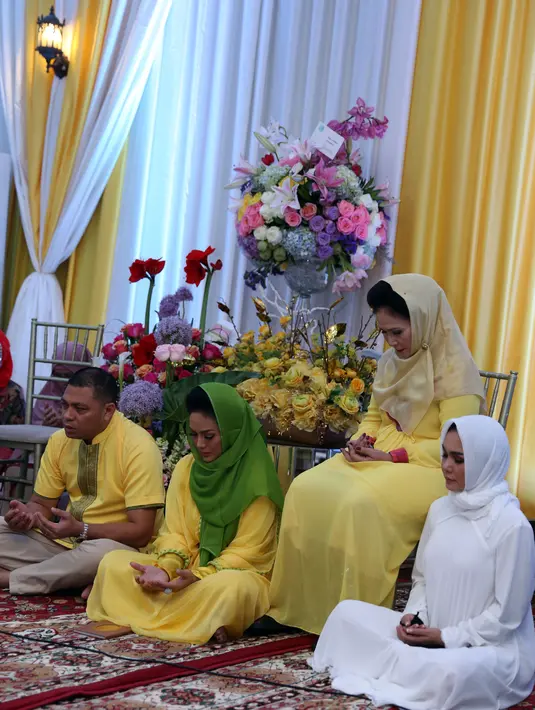 Semuanya khusyu dengan jalannya acara.