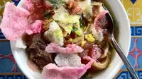 Makanan Banyumas, Sroto Sokaraja dengan ciri khas sambal kacang.