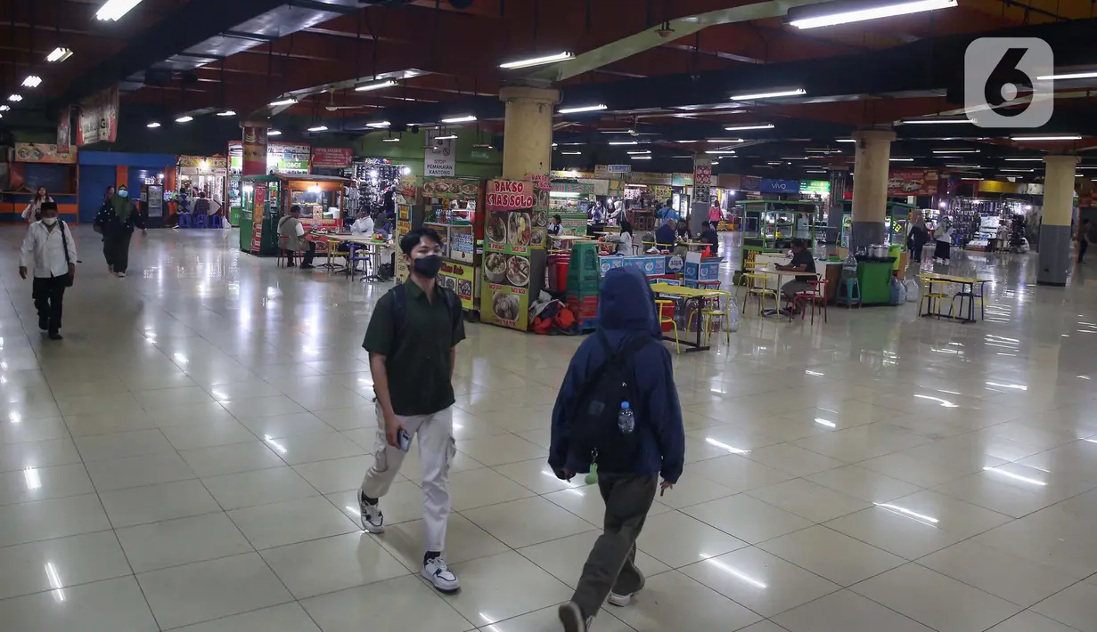 Kawasan yang sempat sepi akibat pandemi kini mulai ramai dengan kedai makanan dan minuman. (Liputan6.com/Angga Yuniar)