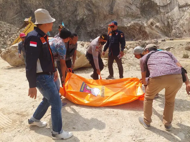 Tambang Galian C Gunung Kuda Longsor, 4 orang meninggal dunia