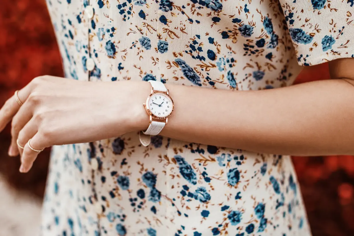 Masih Bingung Pilih Jam Tangan yang Cocok Dengan Tangan Kamu? Ini Dia Cara Memilih Jam Tangan Sesuai Warna Kulit dan Bentuk Tangan!