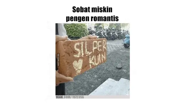 Meme Lucu Dapat Hadiah dari Sobat Miskin Ini Bikin Ketawa Ngakak