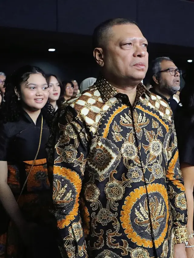 Krisdayanti dan Amora saat Hadir Wisuda Kellen. [@krisdayantilemos]