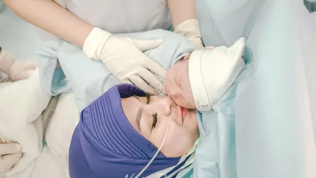 Nathalie Holscher Melahirkan Anak Pertama, Ini 6 Potret Bahagia Keluarga Sule (sumber: https://www.instagram.com/p/CXXbZgwvmNl/)