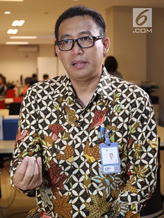 Direktur Utama PT Railink Heru Kuswanto saat wawancara di kantor Kapan Lagi Youniverse di Jakarta, Kamis (15/11). Kunjungan tersebut untuk bersilaturahmi dan melakukan wawancara seputar kereta bandara. (Liputan6.com/Johan Tallo)