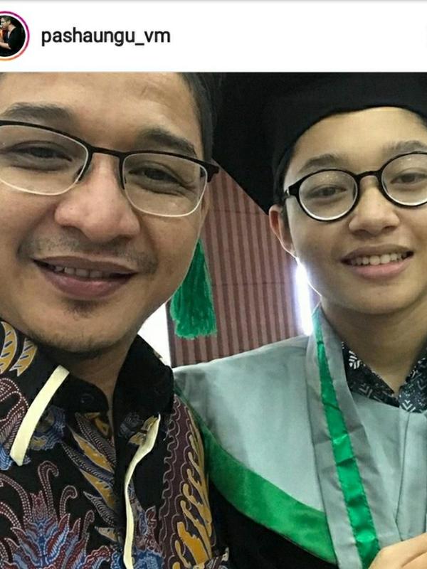 Pasha Ungu menghadiri wisuda anaknya, Kiesha Alvaro (Instagram @pashaungu_vm)