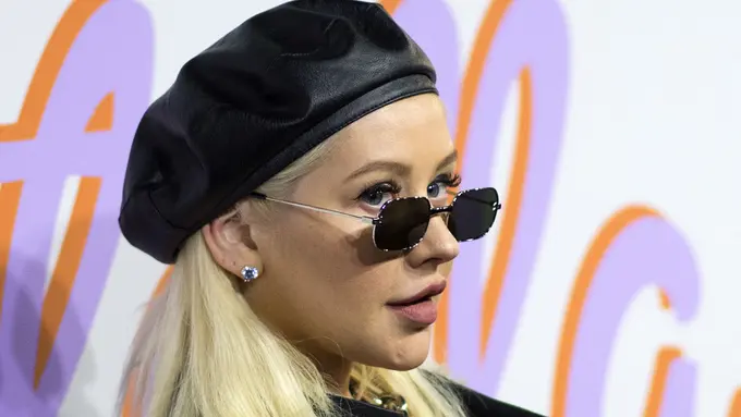 [Bintang] Lirik Lagu Christina Aguilera, Accelerate