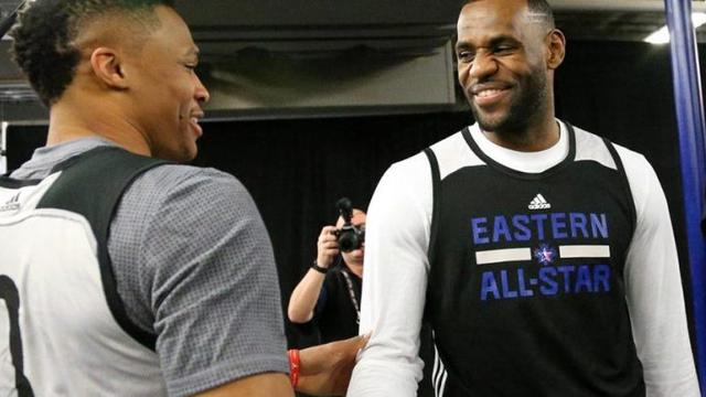 LeBron James (kanan) dan Russell Westbrook.