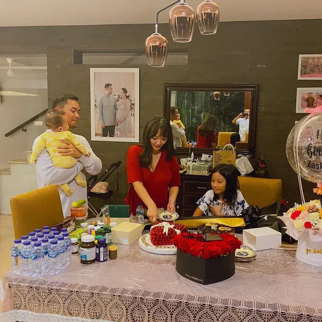 6 Momen Kejutan Ulang Tahun Zaskia Gotik, Dapat Kado Mewah dari Suami