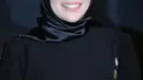 Lantas seperti apa reaksi penyanyi, dan pemeran Dewi Sandra tetrkait keputusan Rina yang melepas hijab. Seperti diketahui, Dewi Sandra sekitar dua tahun belakangan ini tampil rapi dengan hijab. (Adrian Putra/Bintang.com)