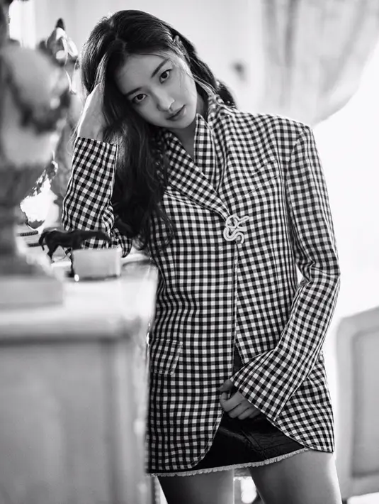 Pengorbanan yang besar ini membuat Kim Sa Rang tetap terlihat muda dan punya bentuk tubuh yang ideal walaupun usianya sudah 40 tahun. (Foto: instagram.com/sarangkim.love)