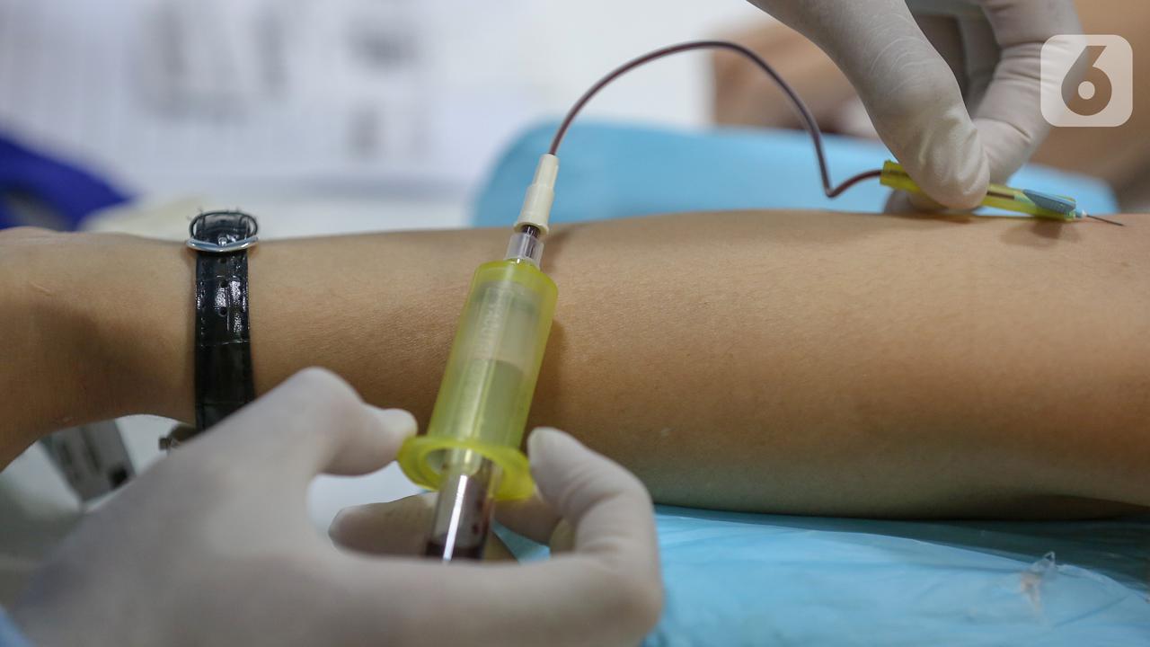 Lindungi Pasien saat Berobat, Karyawan dan Tenaga Medis Jalani Tes Serologi Covid-19