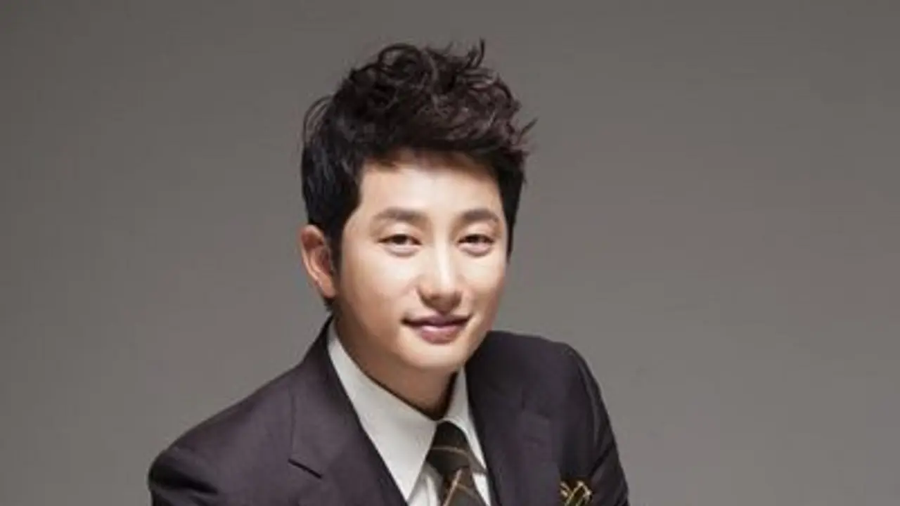 Park Shi Hoo