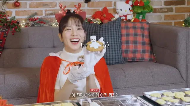 Momen Kocak Jisoo BLACKPINK Saat Hias Kue Natal yang Jadi Sorotan Penggemar