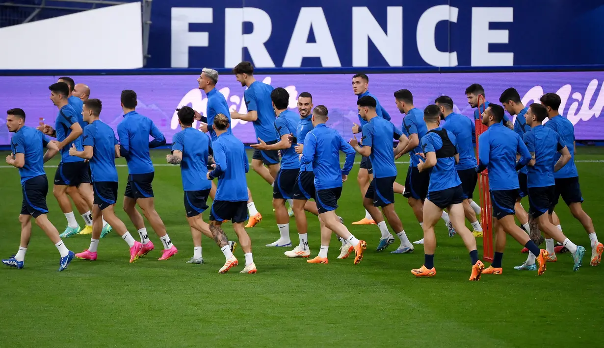 Pertandingan ini dijadwalkan live Selasa, 20 Juni 2023, jam 01:45 WIB. (AFP/Franck Fife)