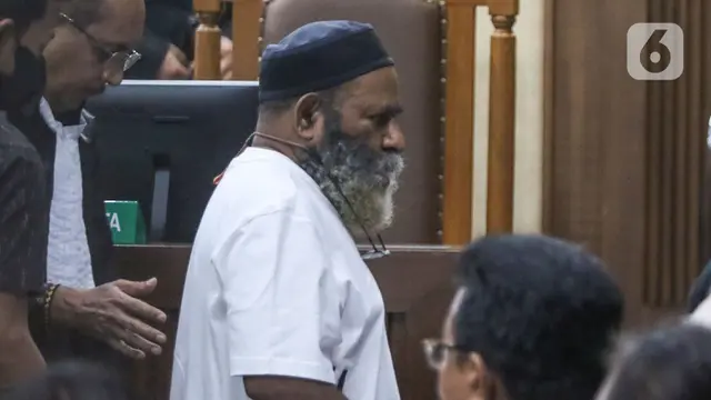 Gubernur nonaktif Papua Lukas Enembe