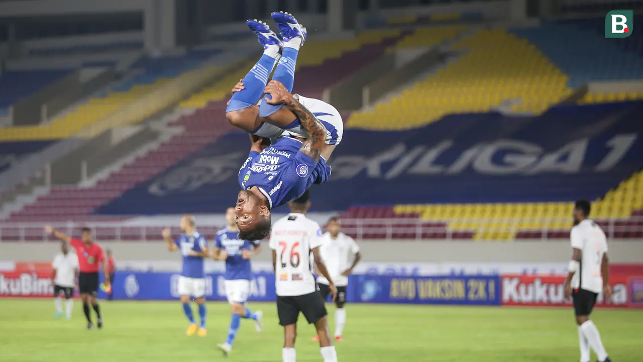 Foto: Belum Terkalahkan, Persib Gusur Bhayangkara FC dari Puncak Klasemen usai Gulung Persipura Jayapura dalam BRI Liga 1