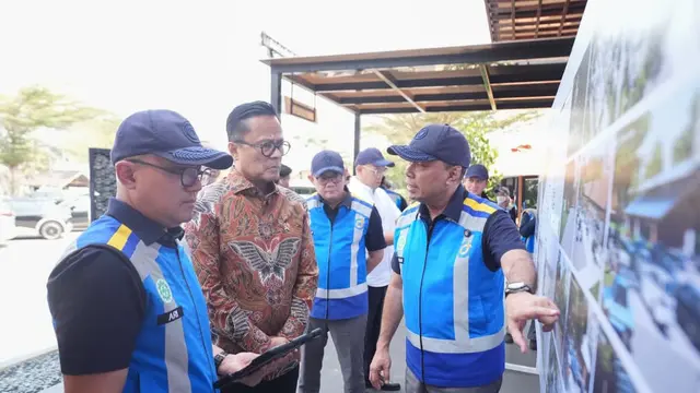 Kepala Badan Pengaturan (BP) BUMN sekaligus COO Danantara Indonesia Dony Oskaria bersama manajemen Jasa Marga mengunjungi Travoy Rest KM 88A dan 88B Jalan Tol Cipularang (Foto: Istimewa)