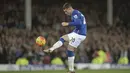 Gelandang Everton, Ross Barkley mengoleksi 7 assists hingga pekan ke-25 Liga Premier Inggris. (AFP/Oli Scarff)