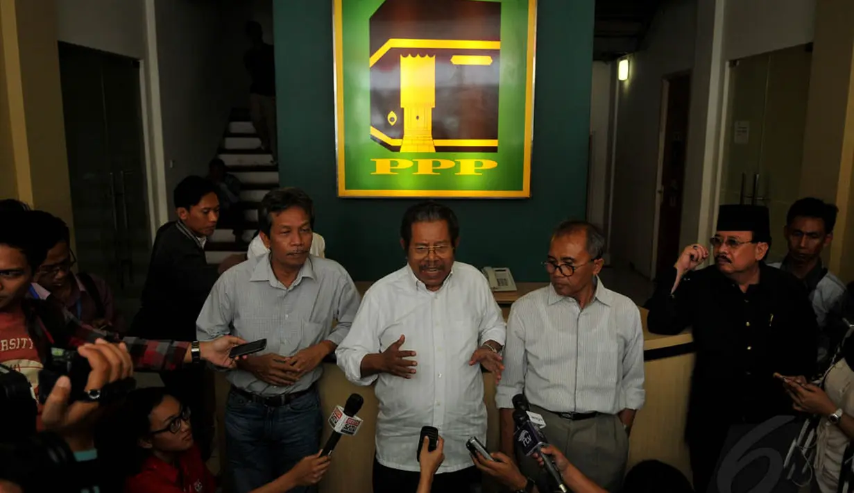 Para politisi senior PPP menggelar jumpa pers di DPP PPP, Jakarta, Senin (18/8/14) siang. (Liputan6.com/Johan Tallo)