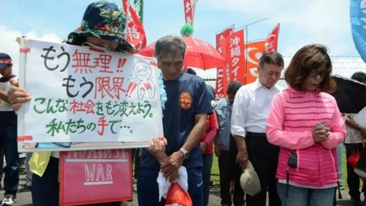 Warga menuntut pangkalan AS di Okinawa dienyahkan