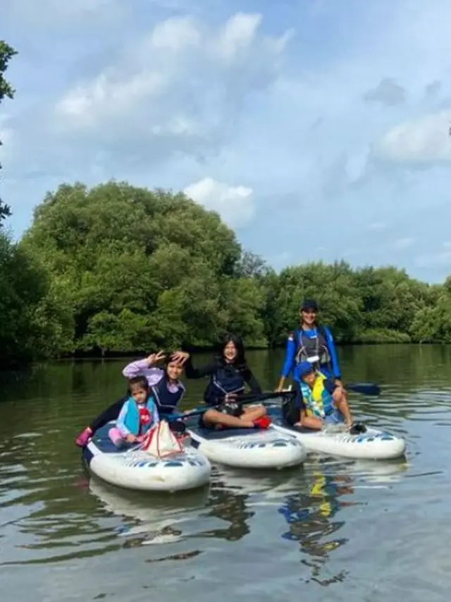 Nadia Mulya bersama keluarga (Instagram/nadiamulya)