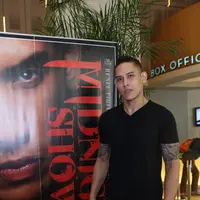 Meski sudah beberapa kali menyaksikan film dengan genre horor maupun thriller, namun diakui oleh Ganindra Bimo tak mudah untuk memerankan karakter seorang pembunuh. (Andy Masela/Bintang.com)