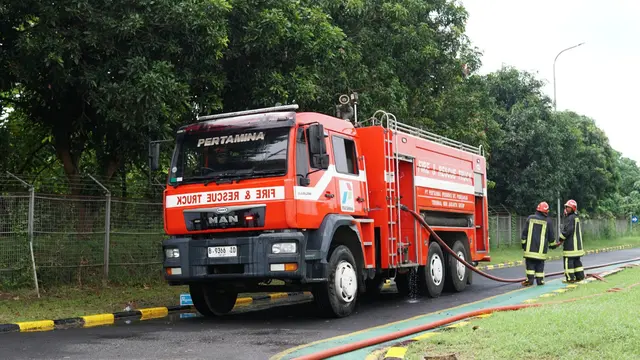 20160315-Hore, Harga BBM Pertamina Turun Rp 200 Per Liter-Jakarta