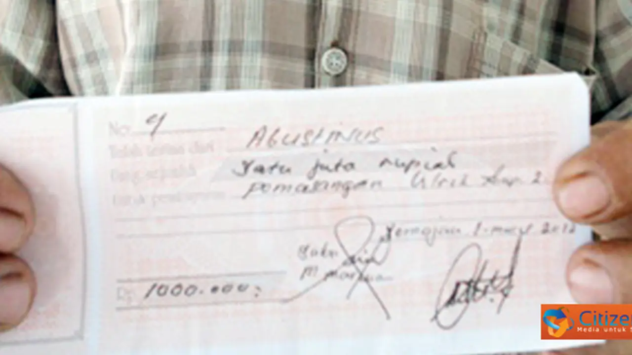 120308acalo.jpg