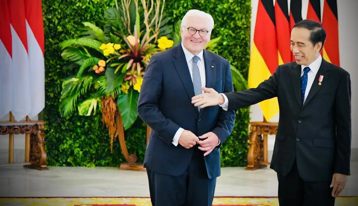 Presiden Joko Widodo (Jokowi) menerima kunjungan Presiden Republik Federal Jerman Frank-Walter Steinmeier di Istana Kepresidenan Bogor, Jawa Barat, Kamis (16/6/2022). Kunjungan kenegaraan tersebut berlangsung dalam rangka peringatan 70 tahun hubungan diplomatik Indonesia Jerman yang terbentuk sejak 1952. (Foto: Lalily Rachev - Biro Pers Setpres)