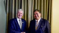 Memanfaatkan waktu yang terbatas di sela-sela Pertemuan Tingkat Menteri Indo-Pacific Economic Framework for Prosperity (IPEF), Menteri Koordinator Bidang Perekonomian Airlangga Hartarto bertemu dengan Menteri Perdagangan Selandia Baru Damien O’Connor pada hari Jum’at (26/5/2023). (Sumber: ekon.go.id)