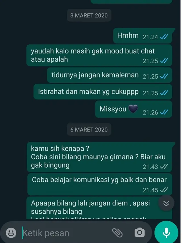 6 Chat PDKT ke Gebetan Meski Dicuekin Ini Bikin Senyum Tipis