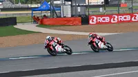 Rheza Danica Ahrens (belakang) saat tampil di ARRC 2026. (Astra Honda)