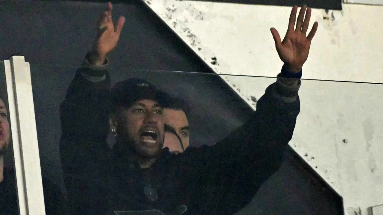 Foto: Neymar Jr Absen Bela Santos setelah Terpilih dalam Skuad Brasil di Piala Dunia 2026