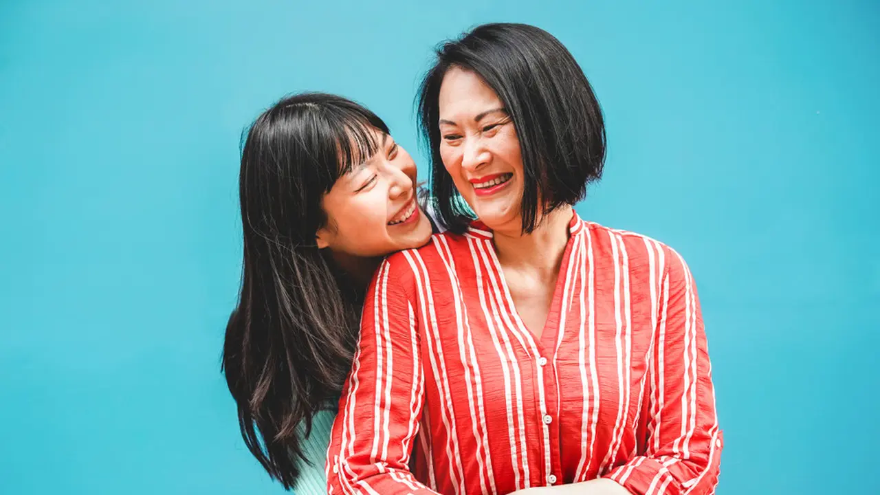 ibu dan anak dewasa