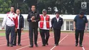 Presiden Joko Widodo didampingi Menpora, Imam Nahrawi dan Menteri PUPR, Basuki Hadimuljono meninjau sejumlah venue Asian Games 2018 di Kompleks Gelora Bung Karno, Jakarta, Senin (25/6). (Liputan6.com/Angga Yuniar)