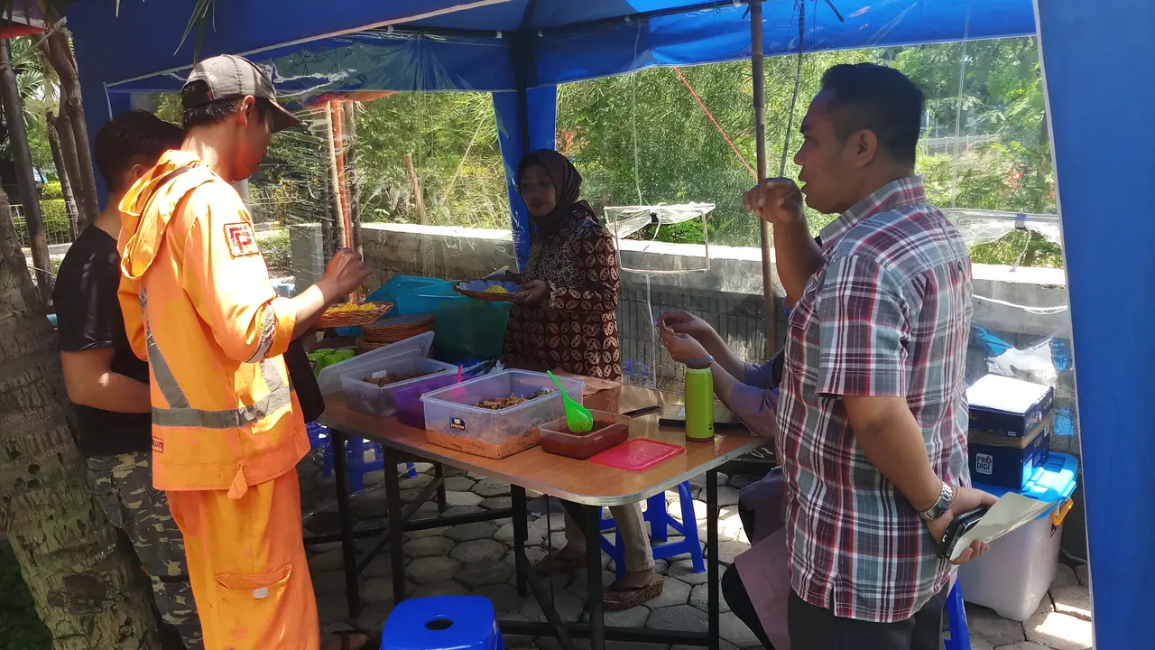Warung Tionghoa Muslim di Jakarta Jual Makanan Hanya Rp 3 Ribu, bisa juga gratis.