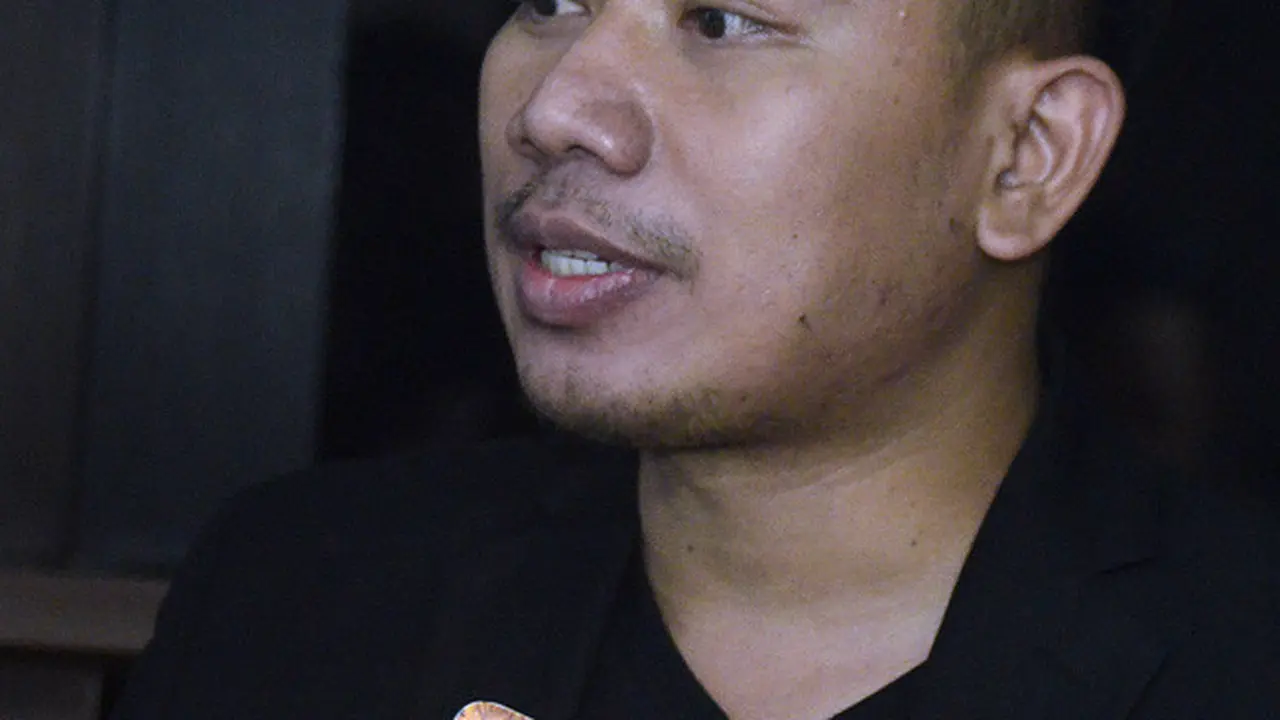 [Bintang] Vicky Prasetyo