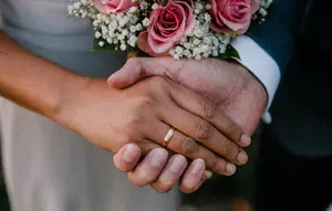 10 Rekomendasi Cincin Nikah yang Elegan dan Timeless, Simbol Cinta yang Abadi